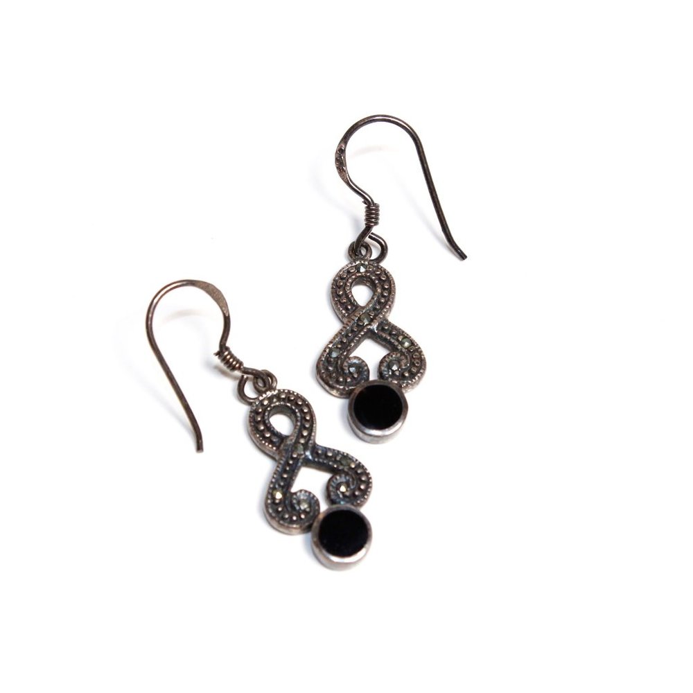 Vintage Sterling Silver Black Stone Hook Back Dangle Earrings